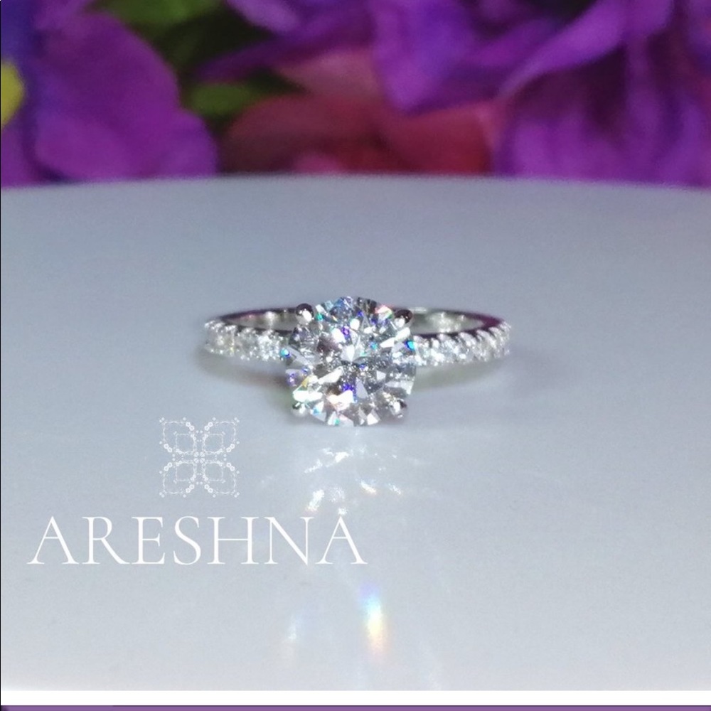 Lab Created Diamond Ring 2ct - image 4